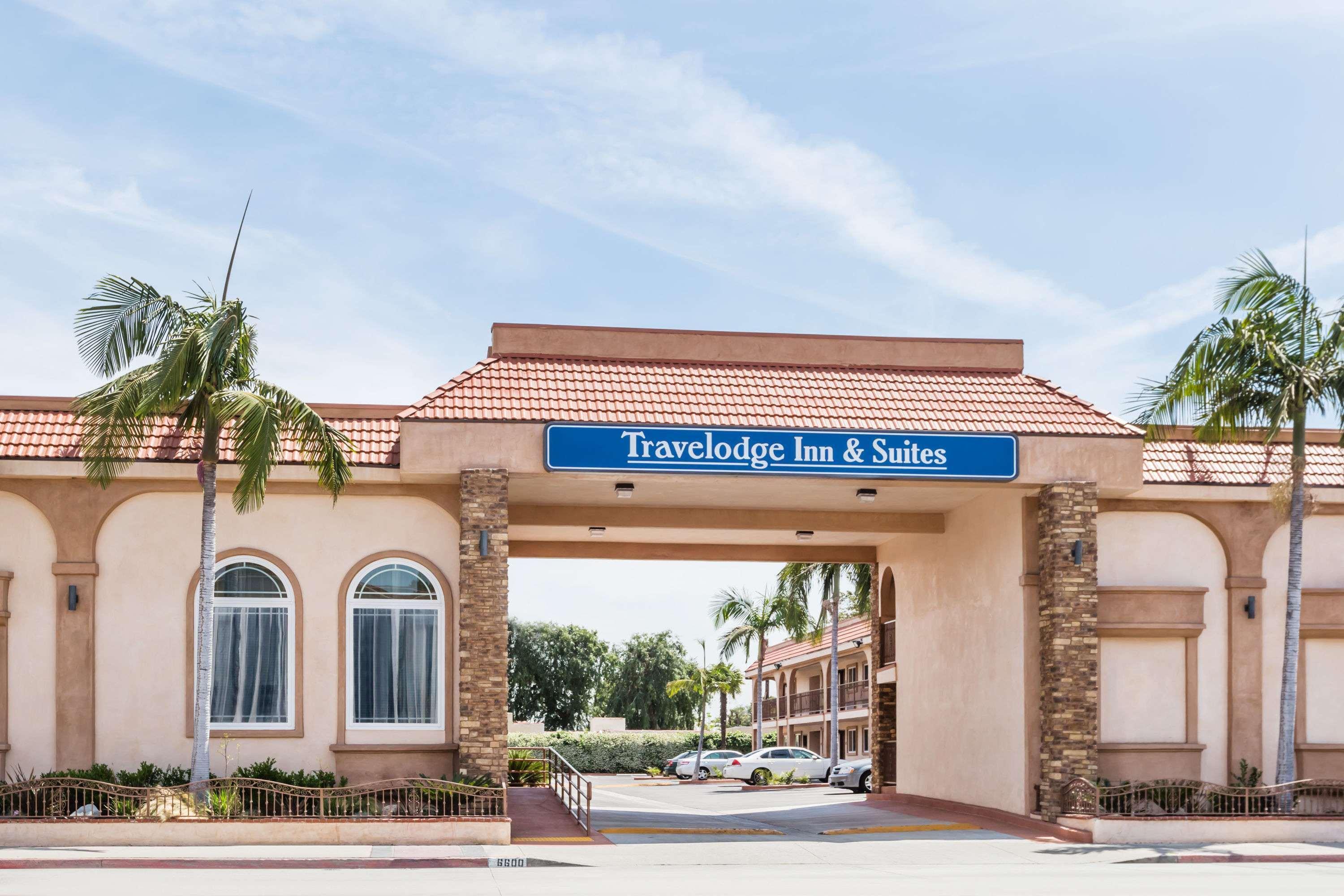 Travelodge Inn & Suites By Wyndham Bell Los Angeles Area Exterior photo
